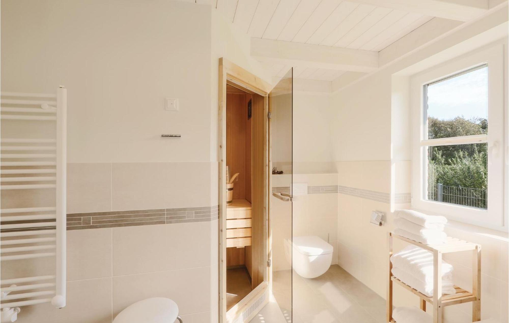 Awesome Home In Dagebuell With Kitchen Zewnętrze zdjęcie